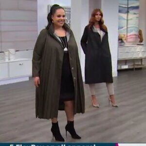 NEW! MarlaWynne Pleated Topper Rain Coat with Snap Buttons, Luggage Brown